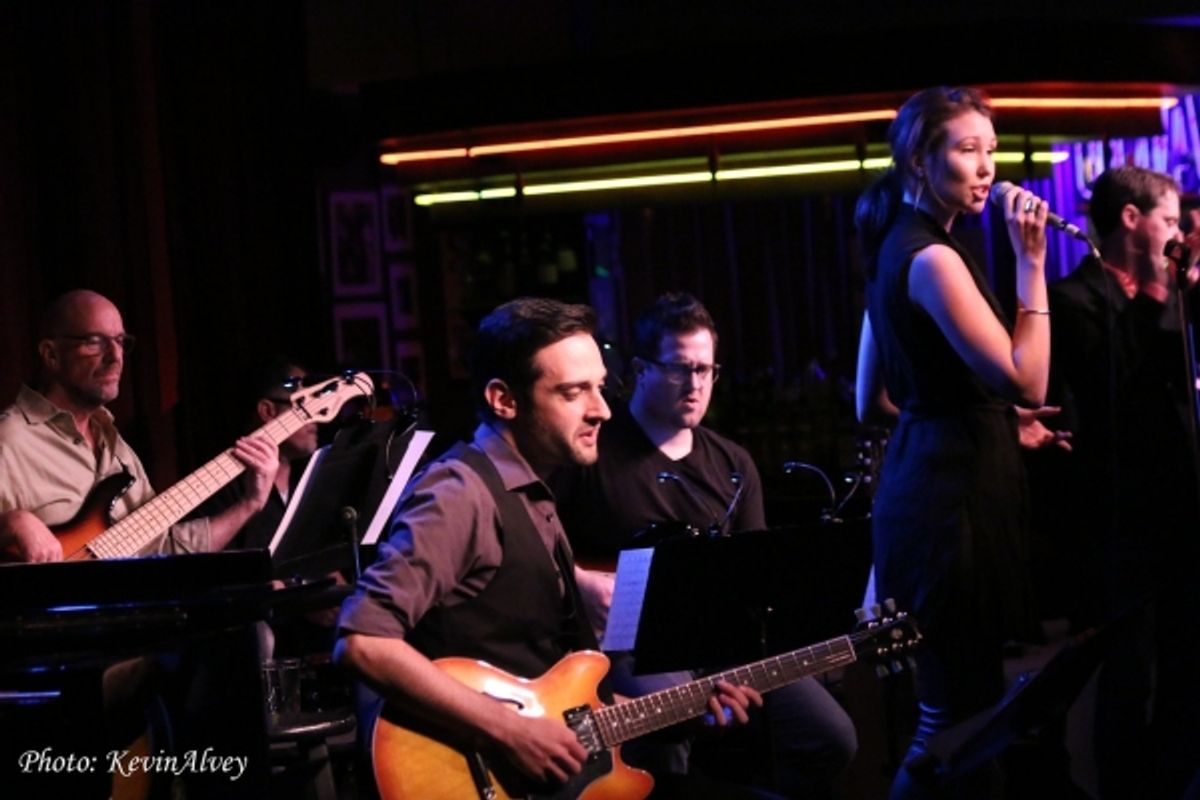 Loren Allred and the band at 