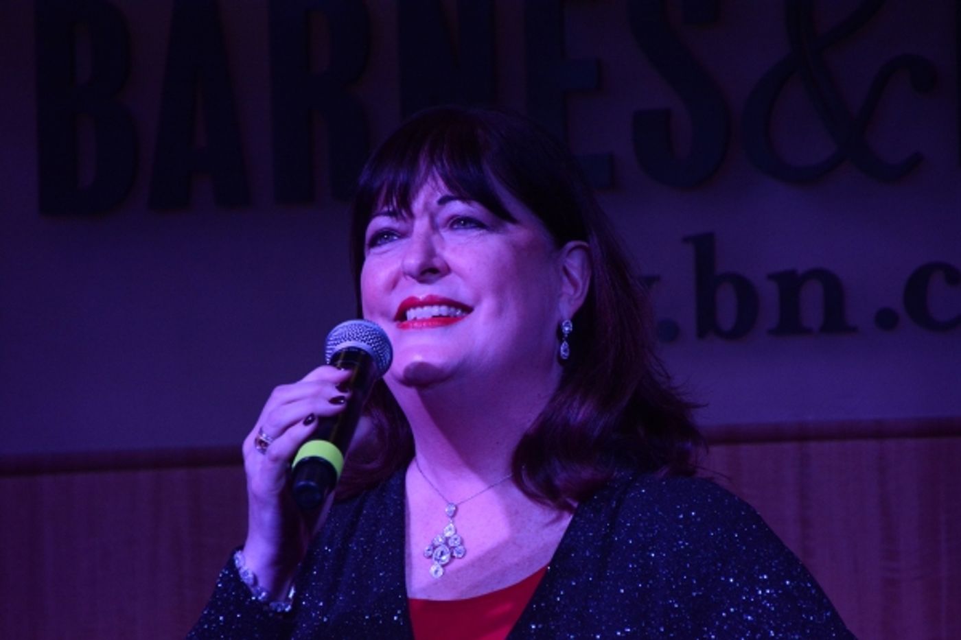 Photo Coverage: Ann Hampton Callaway Previews THE HOPE OF CHRISTMAS Album at Barnes and Noble  Image