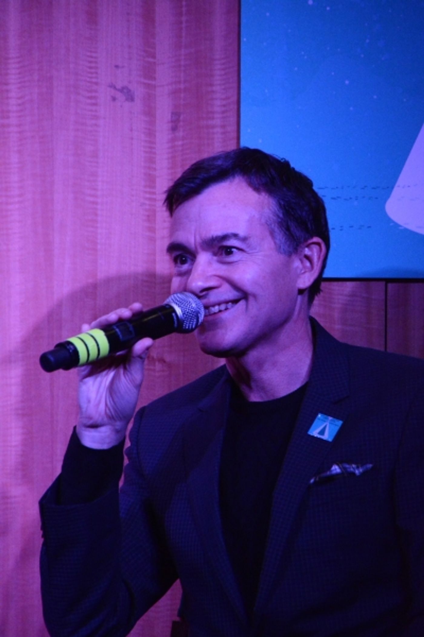 Photo Coverage: Ann Hampton Callaway Previews THE HOPE OF CHRISTMAS Album at Barnes and Noble  Image