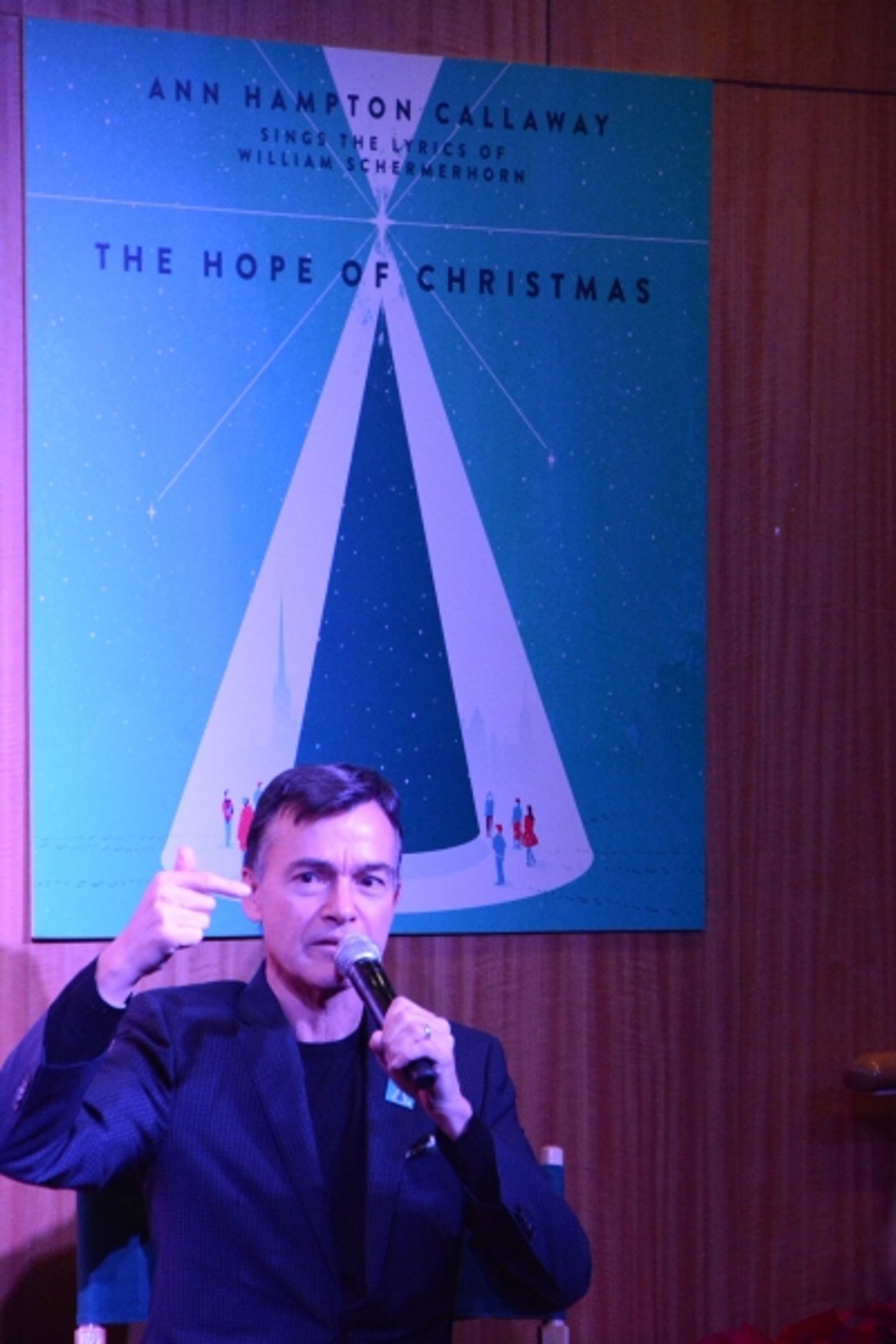 Photo Coverage: Ann Hampton Callaway Previews THE HOPE OF CHRISTMAS Album at Barnes and Noble  Image