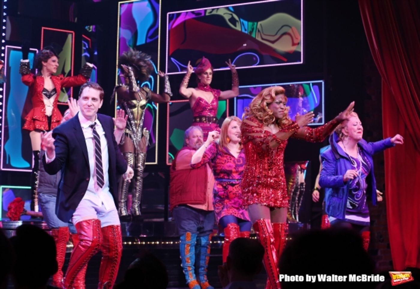 Photo Coverage: He's Back! Wayne Brady Takes Opening Night Bows in KINKY BOOTS  Image