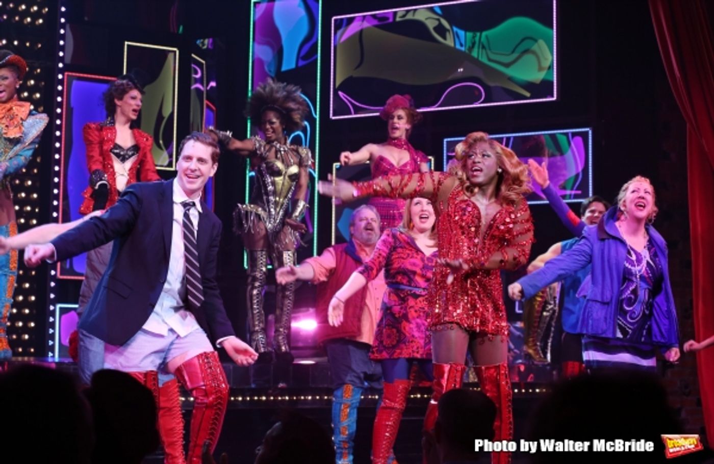Photo Coverage: He's Back! Wayne Brady Takes Opening Night Bows in KINKY BOOTS  Image