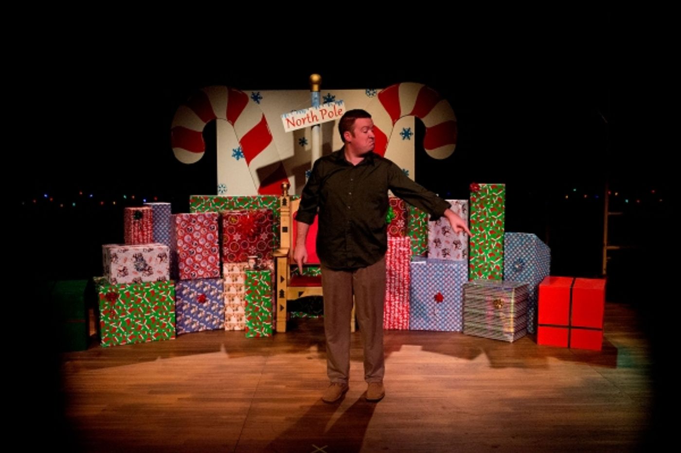Photo Flash: Kevin Kennedy Stars in RLTP's THE SANTALAND DIARIES, Beginning Tonight  Image
