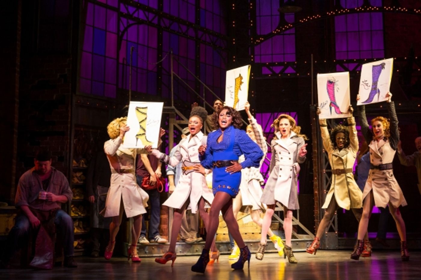 Photo Flash: First Look - Wayne Brady Kicks It Up in Broadway's KINKY BOOTS!  Image