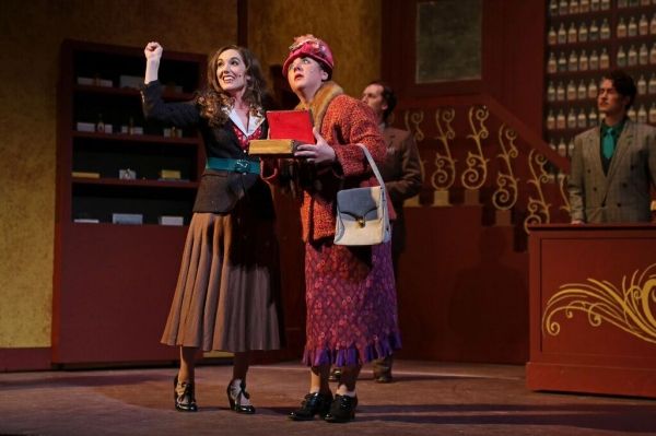 Photo Flash: First Look at Seattle Musical Theatre's SHE LOVES ME  Image