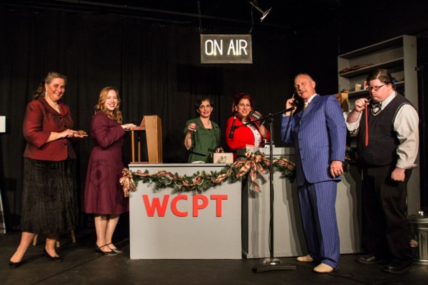 Photo Coverage: First look at Curtain Players' IT'S A WONDERFUL LIFE: A LIVE RADIO PLAY  Image