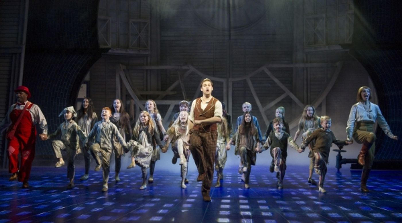 Photo Flash: First Look at Jon Robyns, Amy Griffiths and More in CHITTY CHITTY BANG BANG  Image