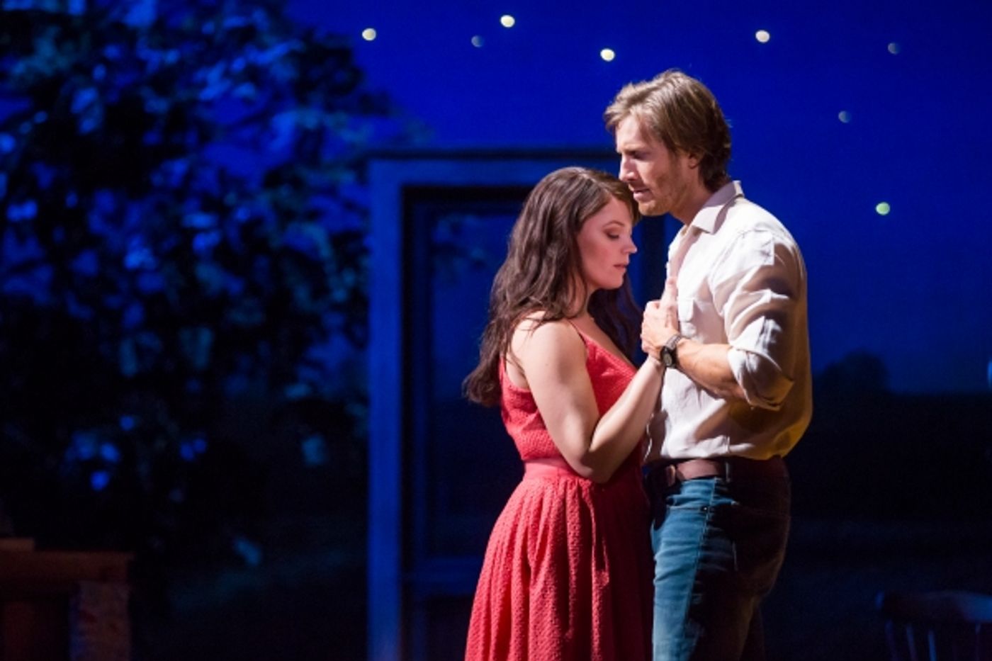 Photo Flash: First Look at Elizabeth Stanley & Andrew Samonsky in THE BRIDGES OF MADISON COUNTY Tour!  Image