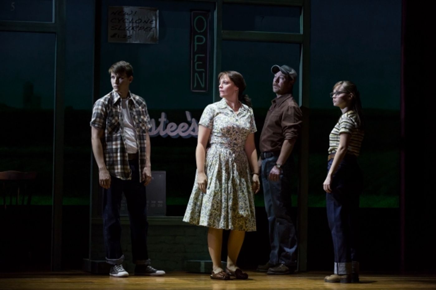 Photo Flash: First Look at Elizabeth Stanley & Andrew Samonsky in THE BRIDGES OF MADISON COUNTY Tour!  Image