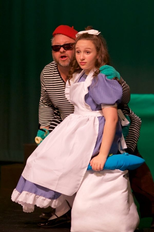 Robin Frome as The Caterpillar and Nicole Kalitsas as Alice Photo