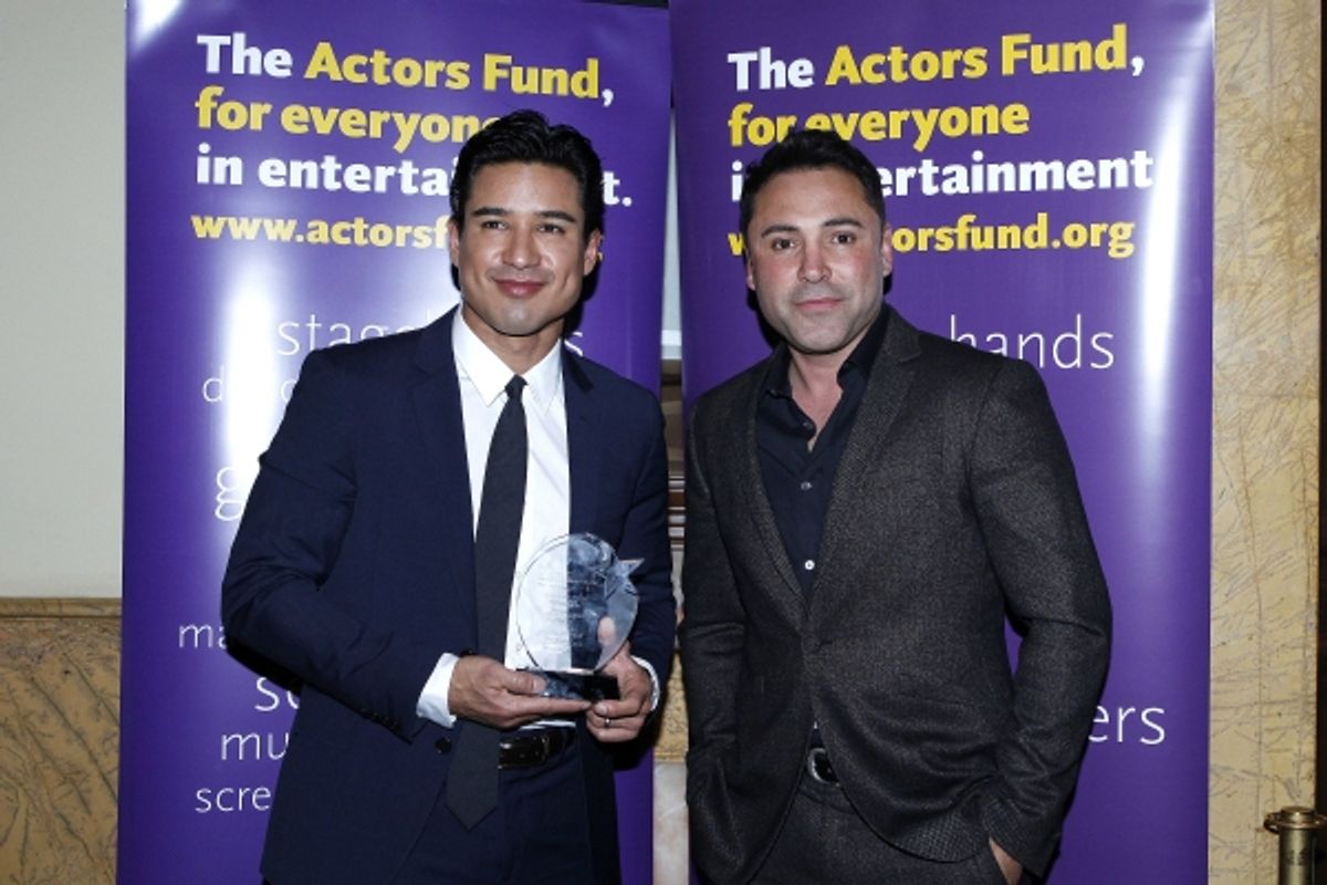 LOS ANGELES - DEC 3: Oscar De La Hoya, Mario Lopez at the The Actors Fundï¿½s Looking Ahead Awards at the Taglyan Complex on December 3, 2014 in Los Angeles, California at 