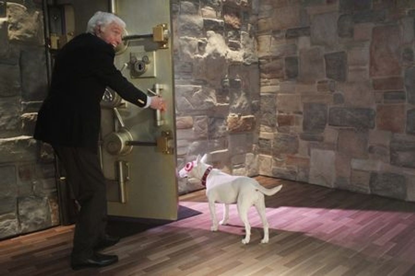 Photo Flash: Dick Van Dyke Hosts ABC's Broadcast of Disney Classic MARY POPPINS Tonight  Image