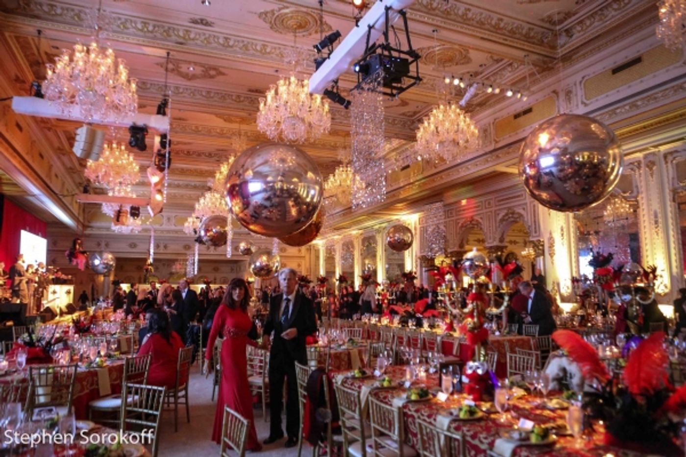 Photo Coverage: Howie Mandel Stars in American Humane Associations LADY IN RED Gala  Image