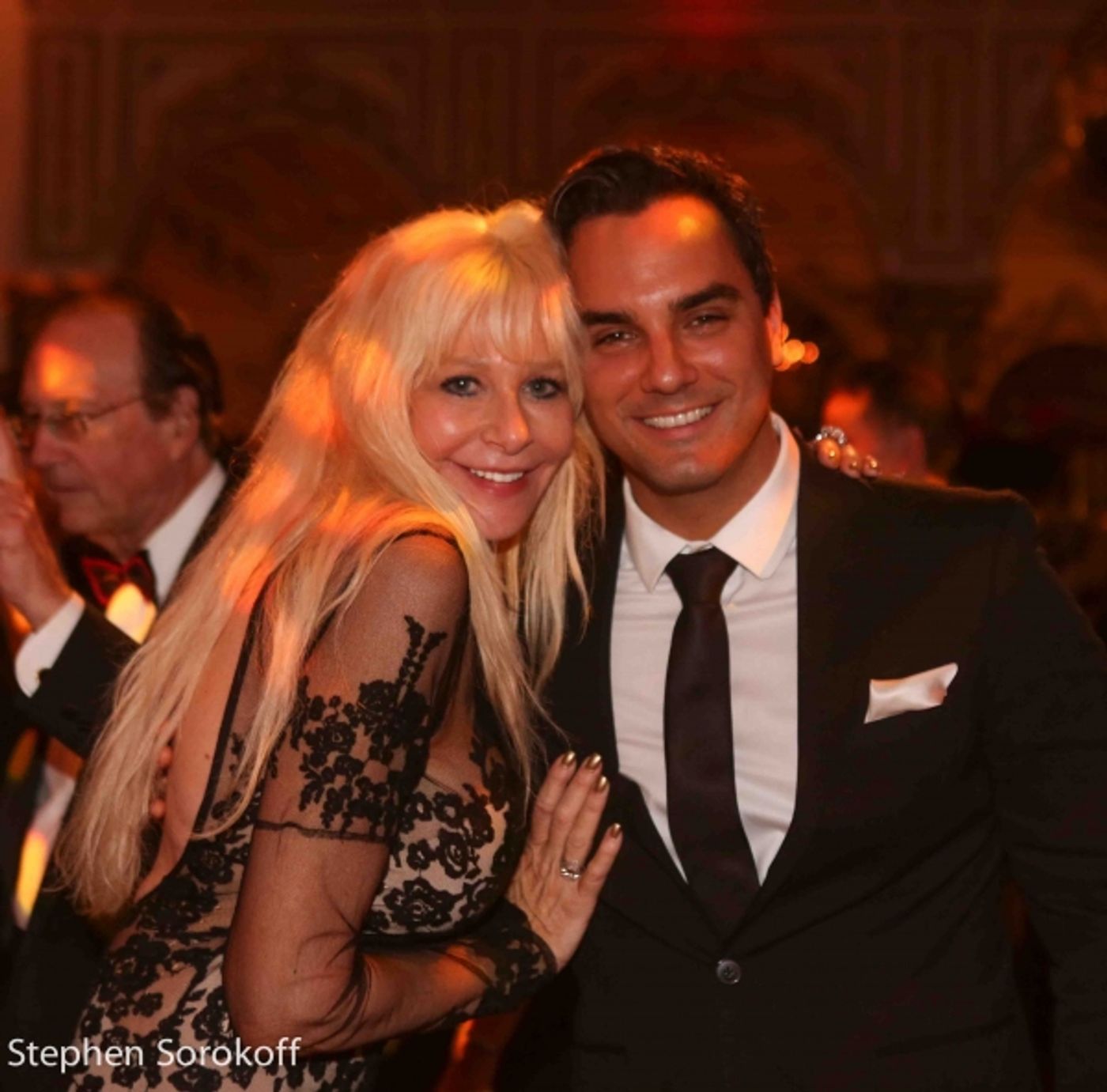 Photo Coverage: Howie Mandel Stars in American Humane Associations LADY IN RED Gala  Image