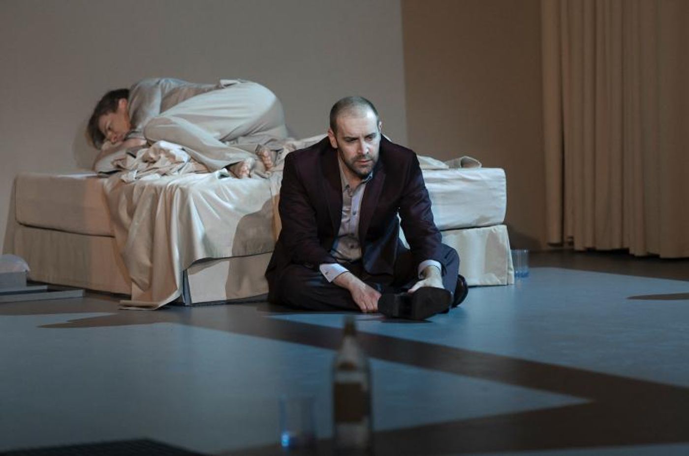 Photo Flash: First Look at Michael C. Hall, Cristin Milioti & More in David Bowie & Enda Walsh's LAZARUS Photo Flash: First Look at Michael C. Hall, Cristin Milioti & More in David Bowie & Enda Walsh's LAZARUS Image