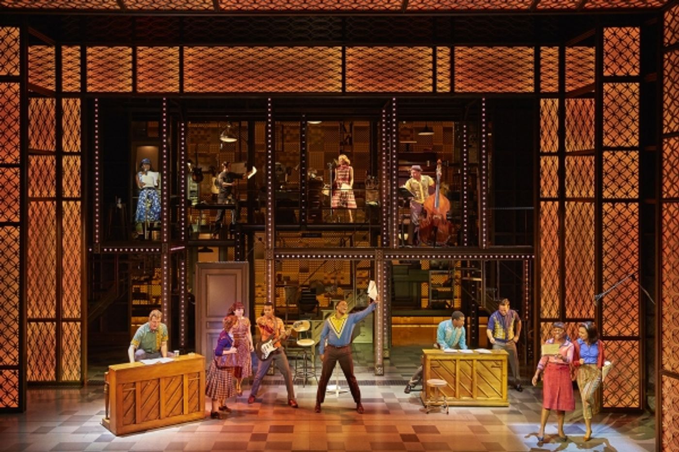 Photo Flash: New Production Shots of West End's BEAUTIFUL - THE CAROLE KING MUSICAL  Image
