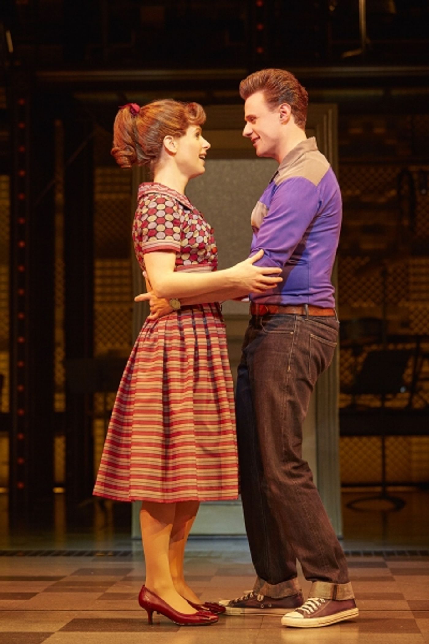 Photo Flash: New Production Shots of West End's BEAUTIFUL - THE CAROLE KING MUSICAL  Image