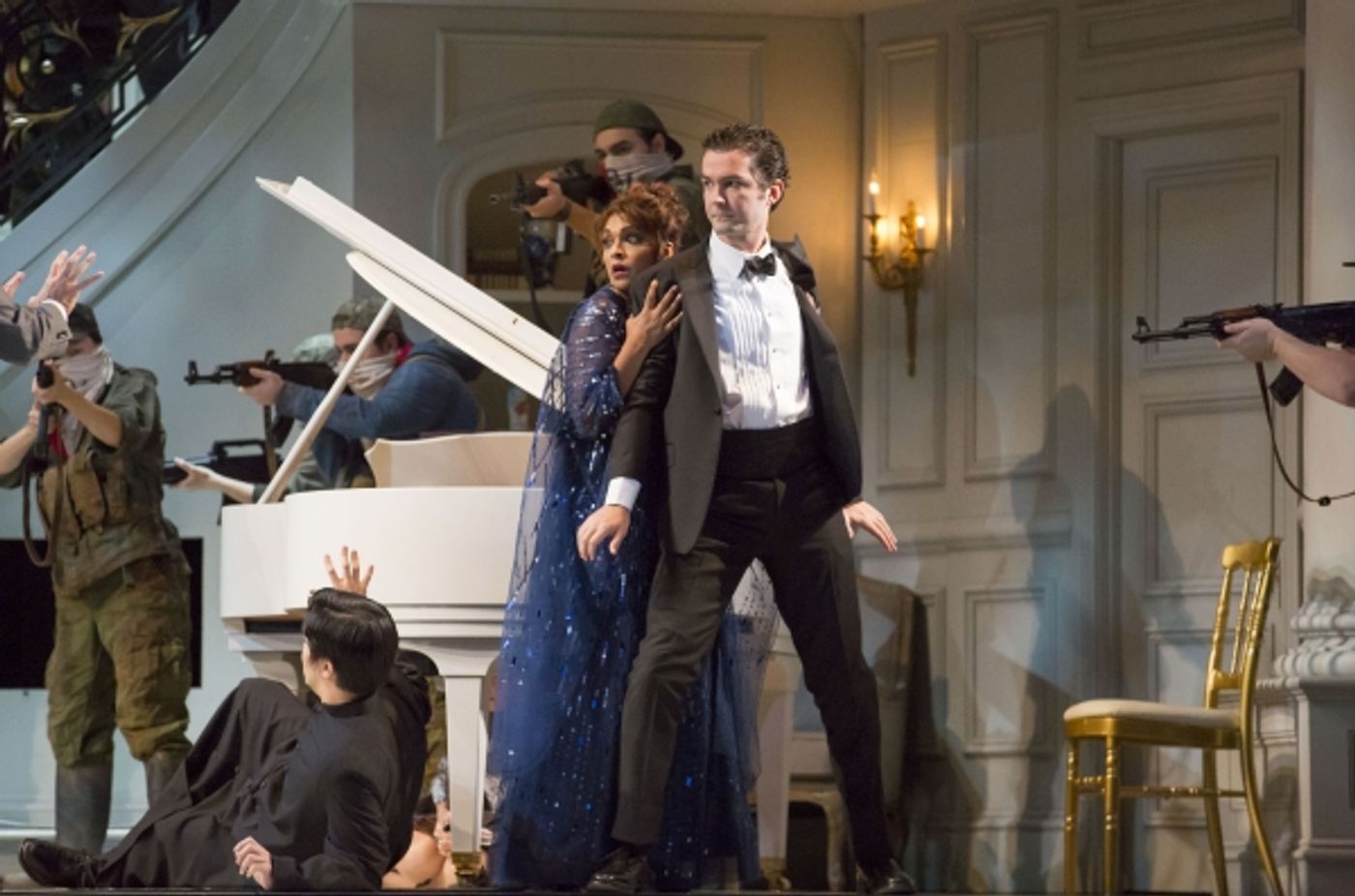 Photo Flash: First Look at Jeongcheol Cha, Andrew Stenson, J'nai Bridges & More in Chicago Lyric Opera's BEL CANTO  Image