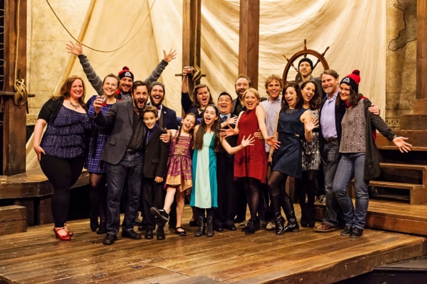 Photo Flash: THE CHRISTMAS SCHOONER Celebrates Opening at Mercury Theater Photo Flash: THE CHRISTMAS SCHOONER Celebrates Opening at Mercury Theater Image