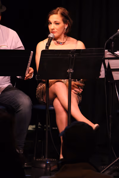 Daisy Eagan gives dramatic face. Photo