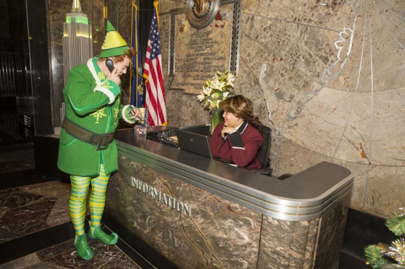 Photo Flash: ELF's Eric Petersen & Veronica Kuehn Visit Empire State Building  Image