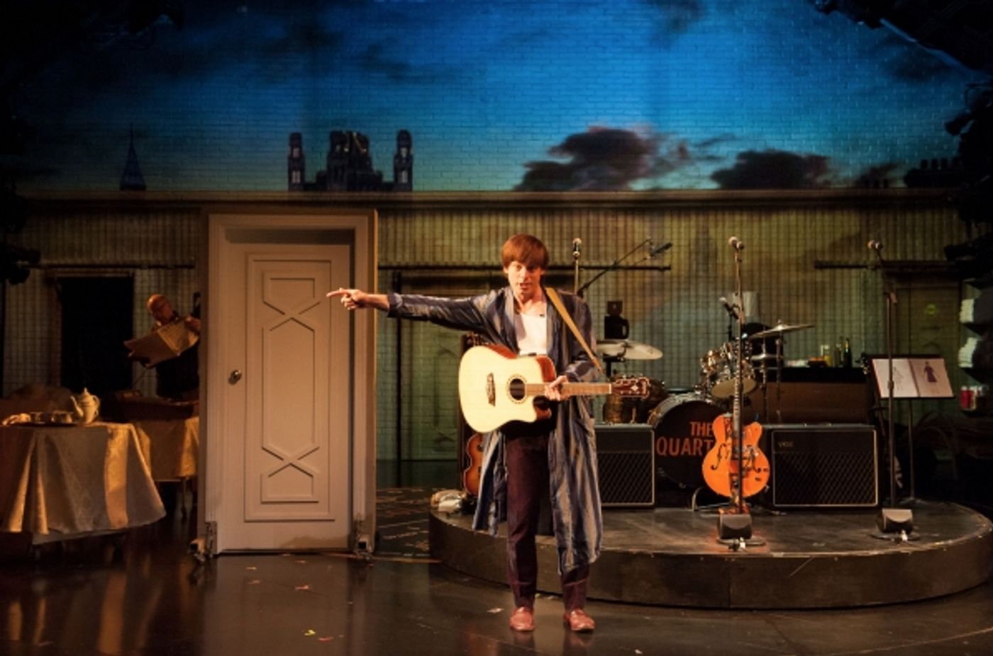 Photo Flash: First Look at Justin Kirk, Nicole Parker & More in Billie Joe Armstrong's THESE PAPER BULLETS Off-Broadway  Image