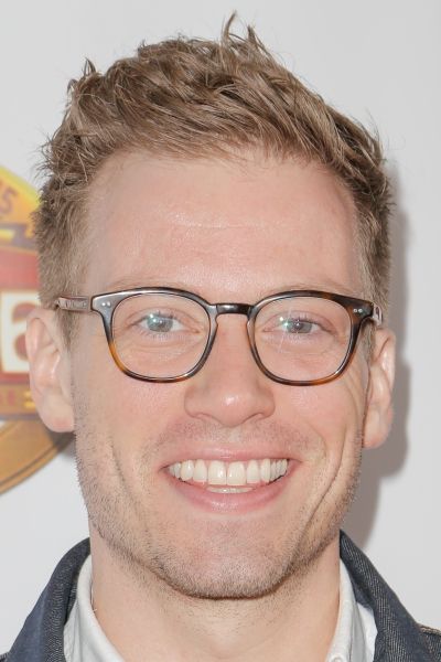 Barrett Foa Photo