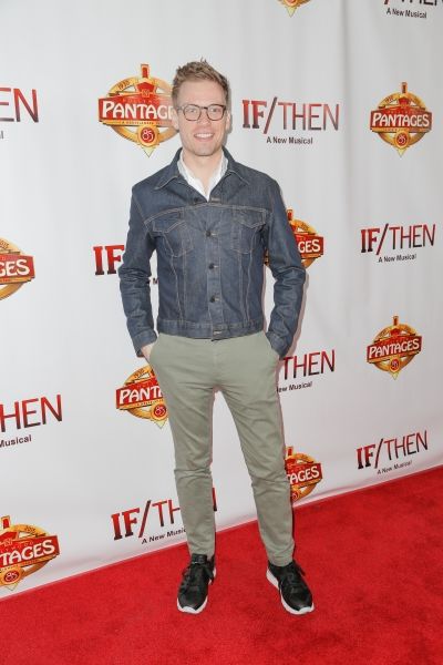 Barrett Foa Photo