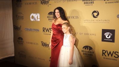  KIM MARESCA, TORI MURRAY Photo
