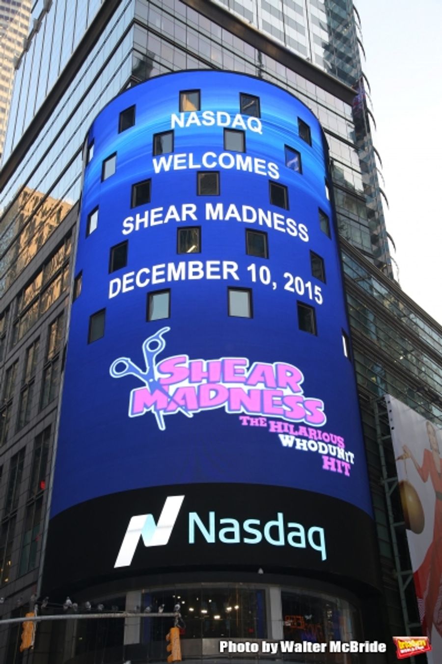 Photo Coverage: SHEAR MADNESS Cast Rings the NASDAQ Closing Bell Image