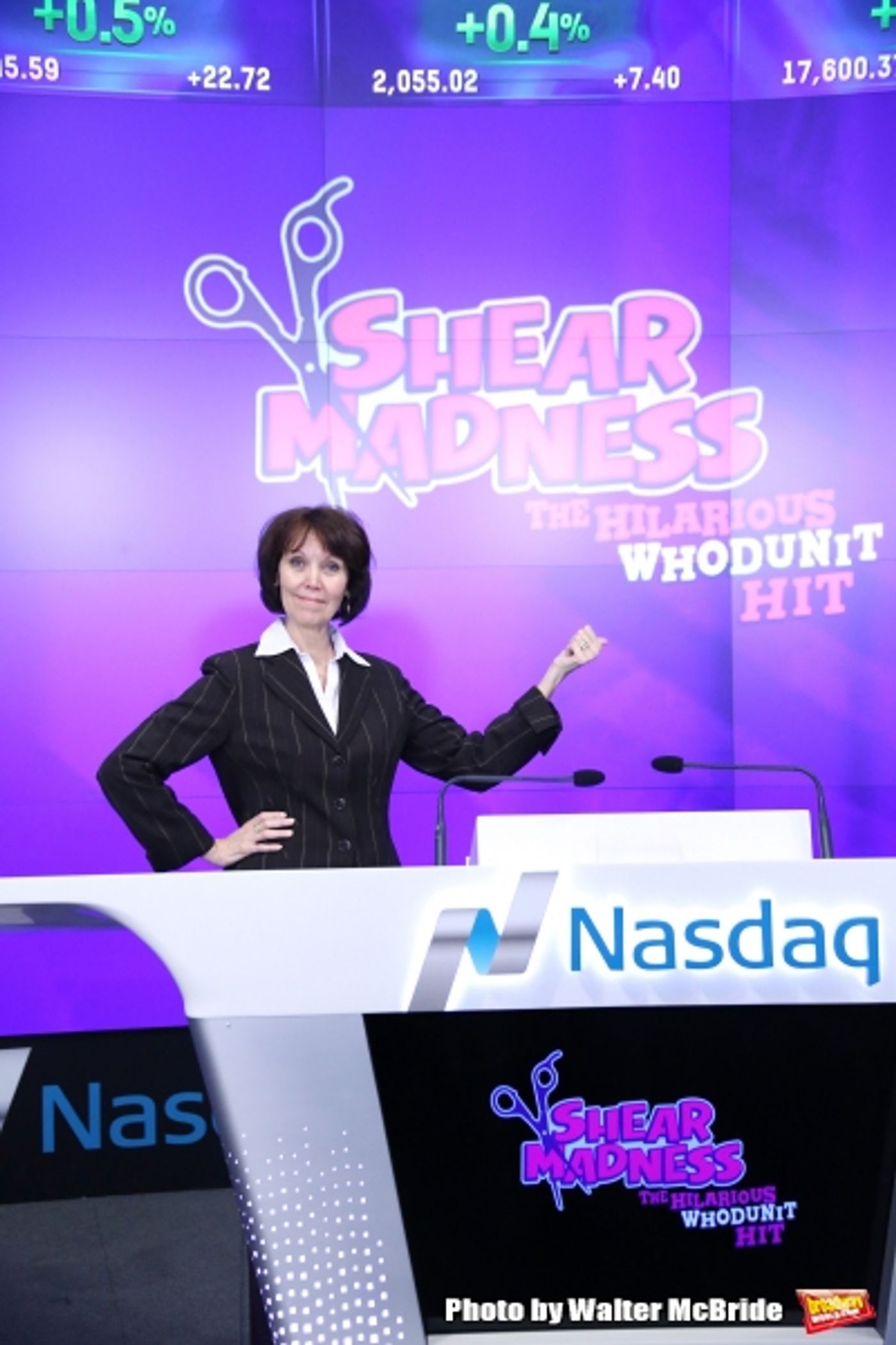 Photo Coverage: SHEAR MADNESS Cast Rings the NASDAQ Closing Bell  Image
