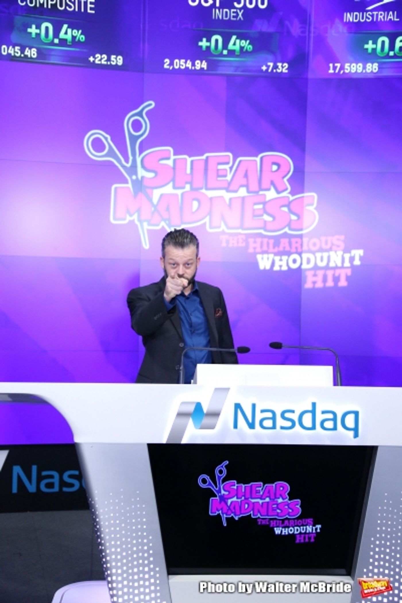Photo Coverage: SHEAR MADNESS Cast Rings the NASDAQ Closing Bell  Image