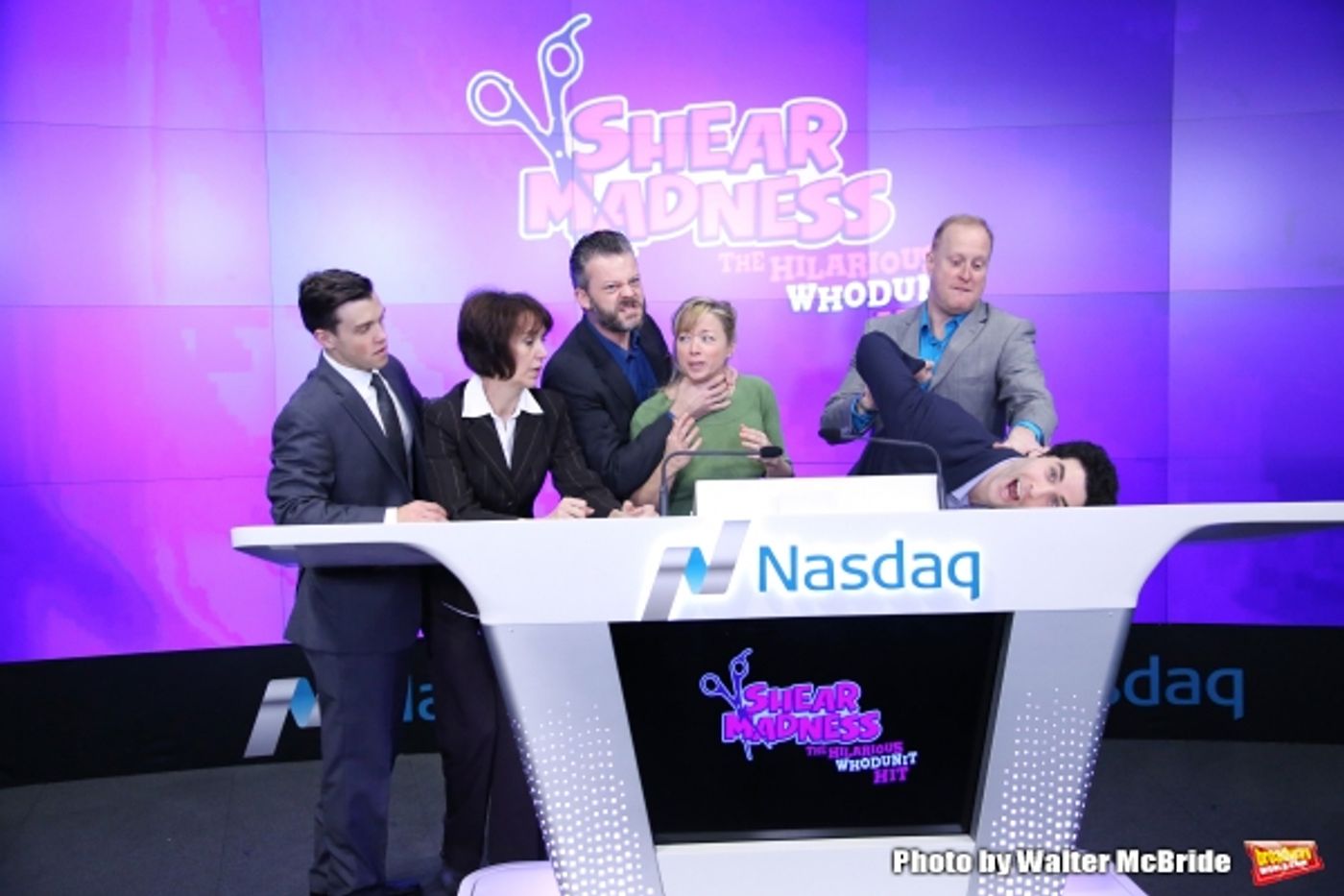 Photo Coverage: SHEAR MADNESS Cast Rings the NASDAQ Closing Bell  Image