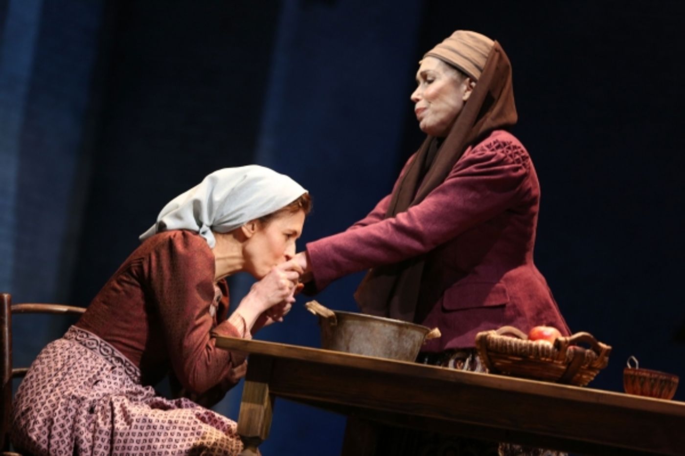 Photo Flash: First Look at Danny Burstein & Company in FIDDLER ON THE ROOF!  Image