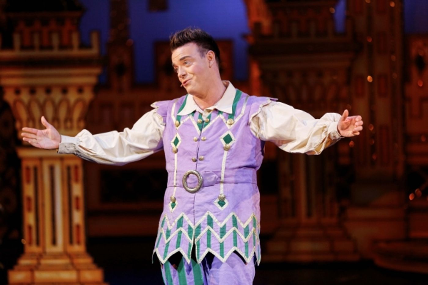 Photo Flash: First Look at SNOW WHITE AND THE SEVEN DWARFS at King's Theatre Glasgow  Image
