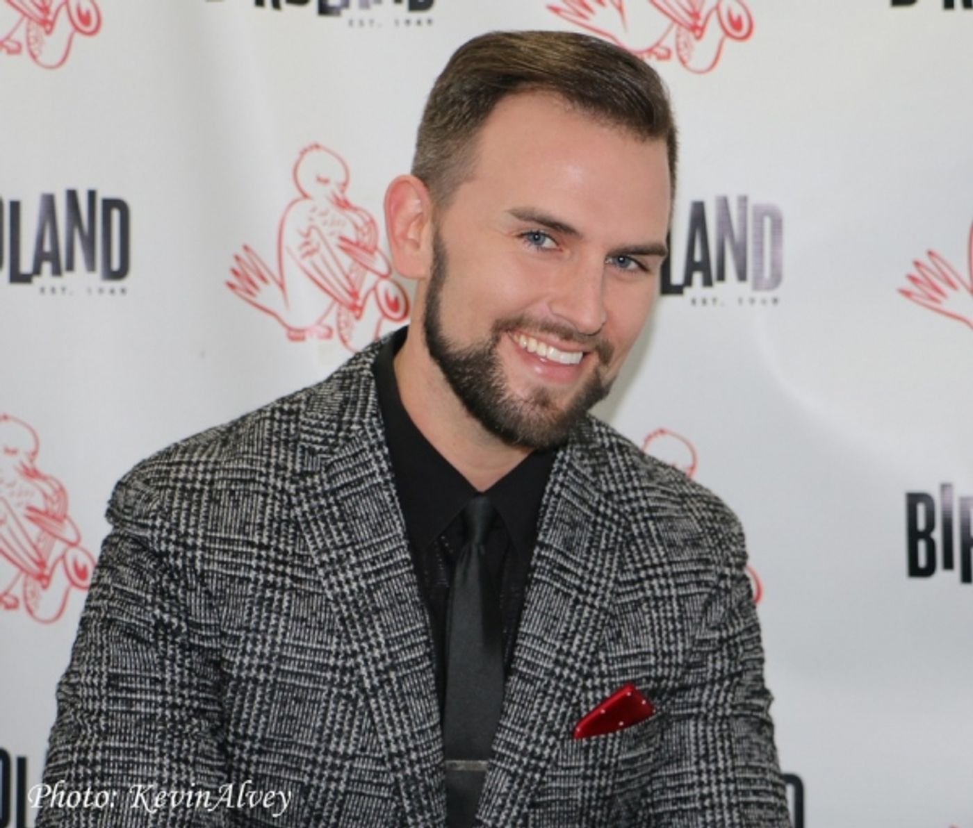 Photo Flash: Daniel Reichard Performs UNDER THE MISTLETOE! at Birdland  Image