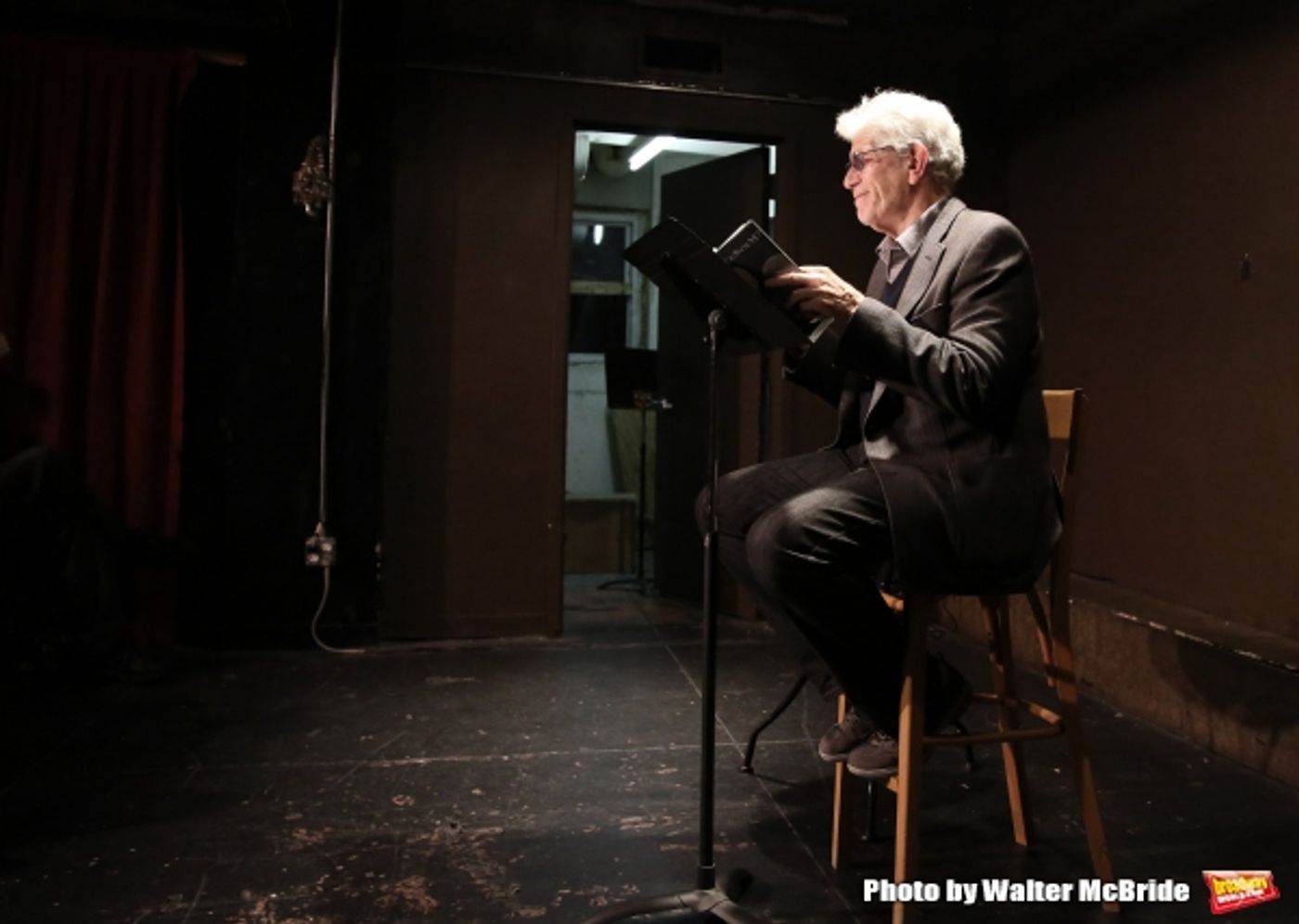 Photo Coverage: Tony Roberts Reads from DO YOU KNOW ME? at The Drama Book Shop  Image