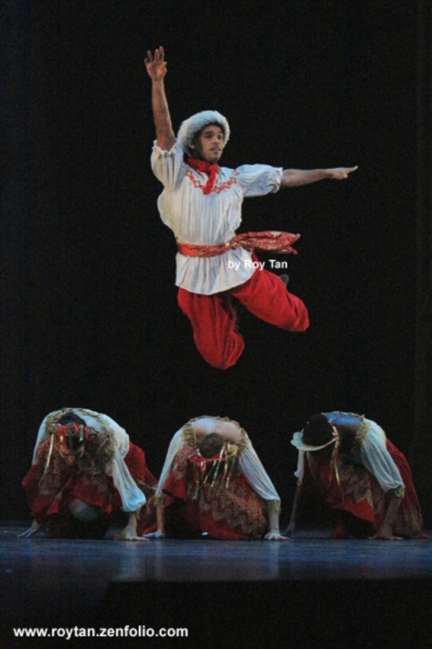 Photo Coverage: First Look at English National Ballet's NUTCRACKER at London Coliseum Photo Coverage: First Look at English National Ballet's NUTCRACKER at London Coliseum Image