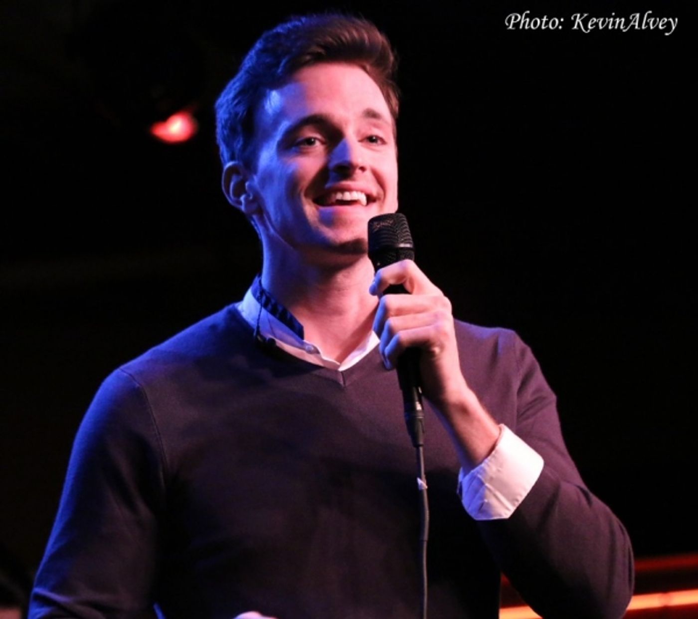 Photo Flash: Apollo Link Brings Holiday Cheer to Birdland  Image