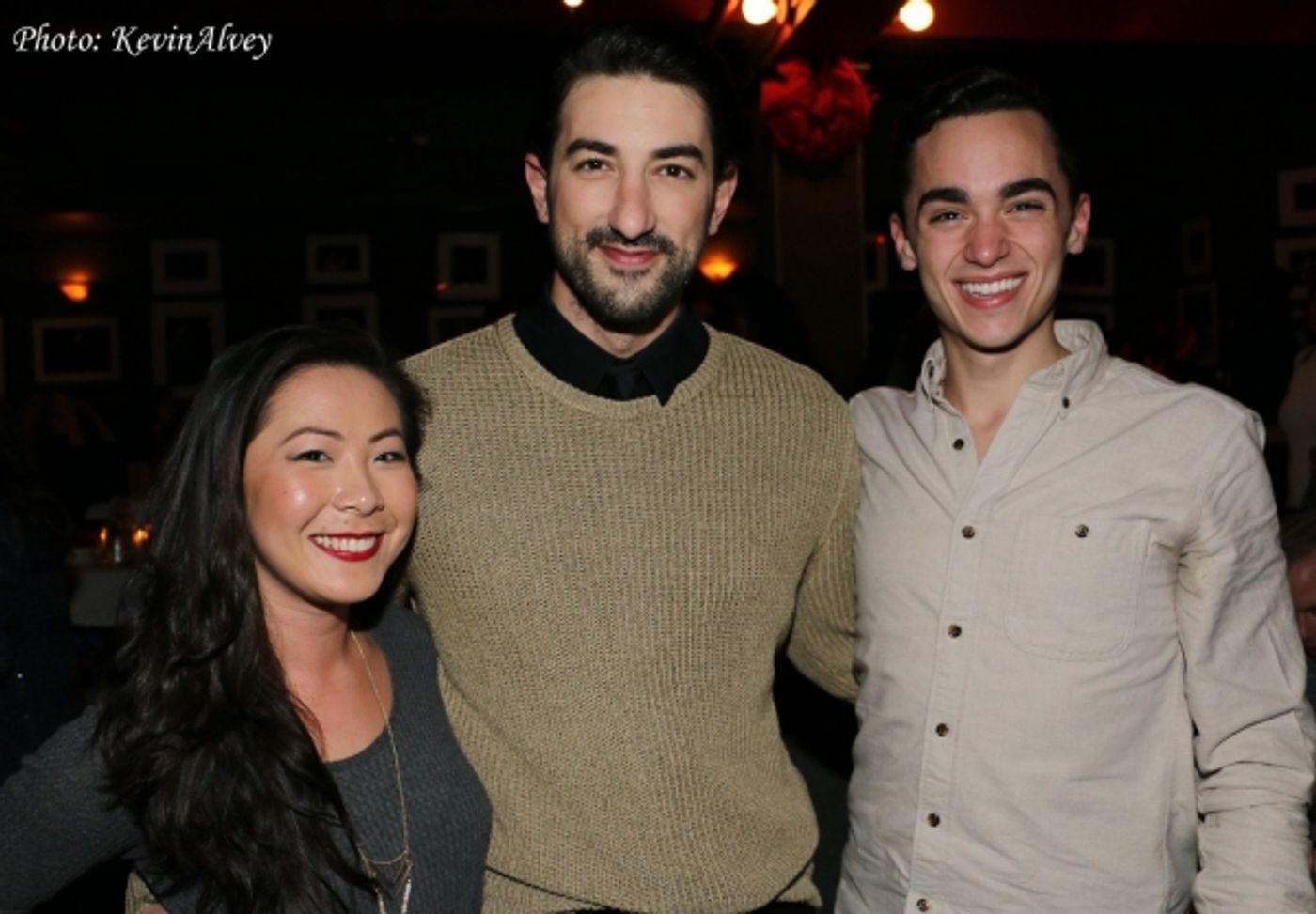 Photo Flash: Apollo Link Brings Holiday Cheer to Birdland  Image