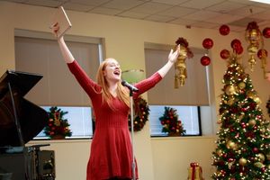 Ellie Fishman @ BroadwayWorld Ellie Fishman Photo