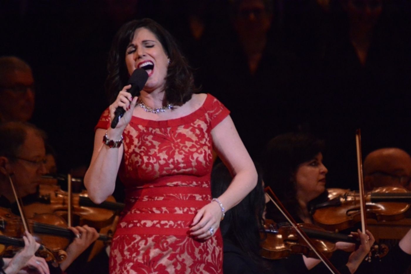 Photo Coverage: Stephanie J. Block, Brian d'Arcy James and the New York Pops Celebrate Christmas at Carnegie Hall  Image