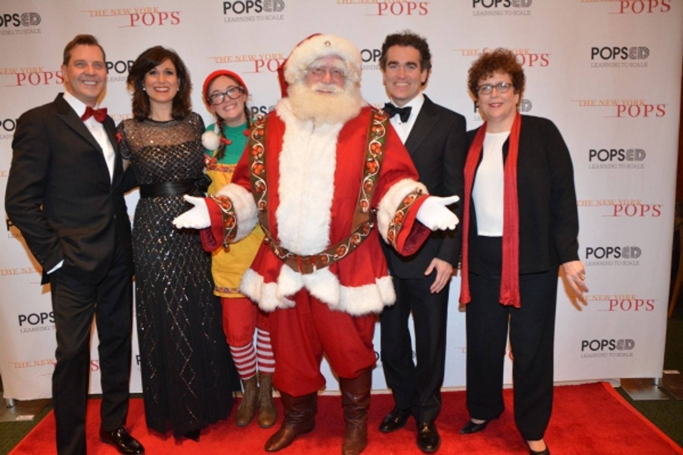 Photo Coverage: Stars Bring Holiday Cheer Backstage at New York Pops Carnegie Hall Concert Image