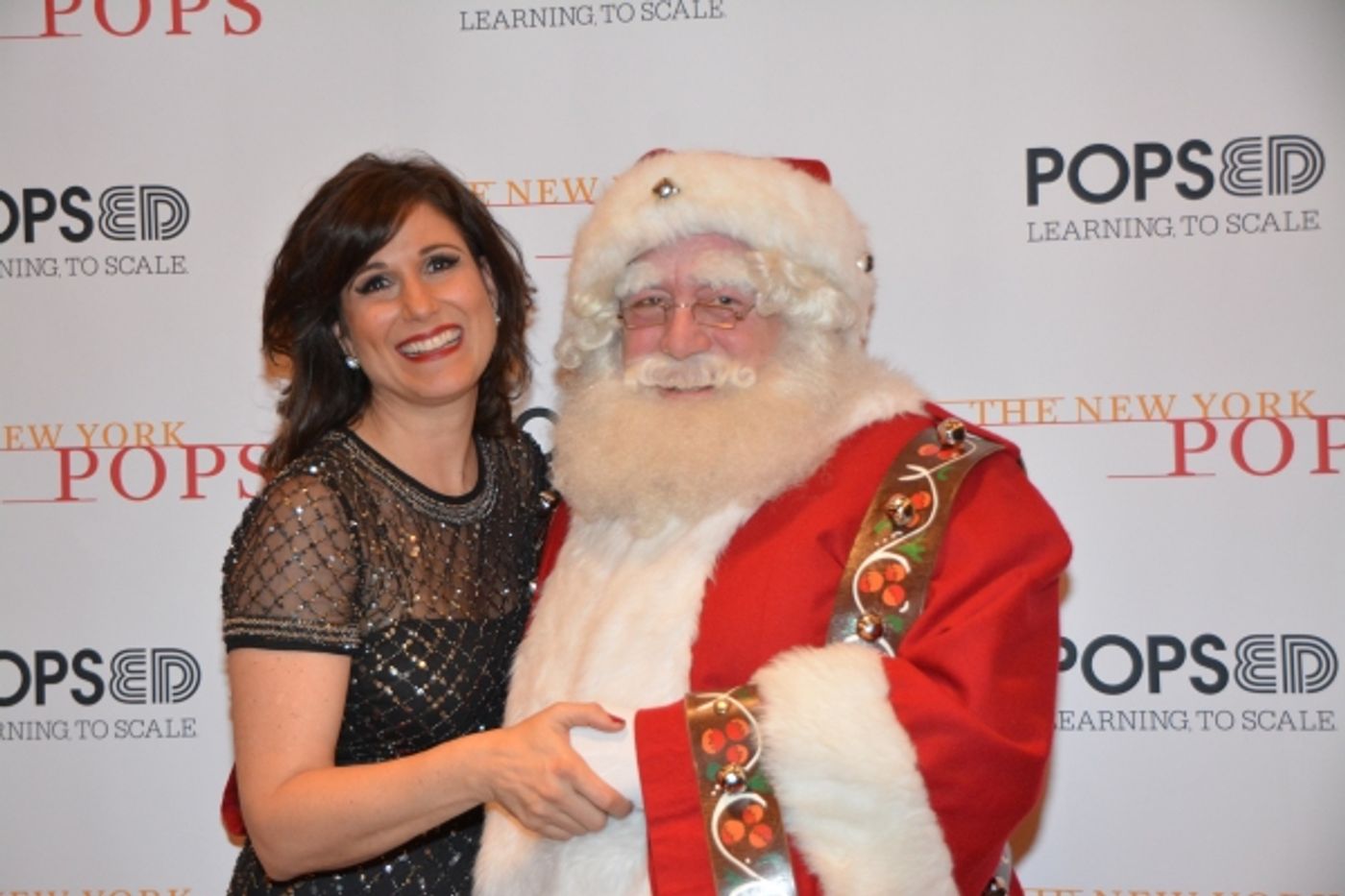 Photo Coverage: Stars Bring Holiday Cheer Backstage at New York Pops Carnegie Hall Concert Image
