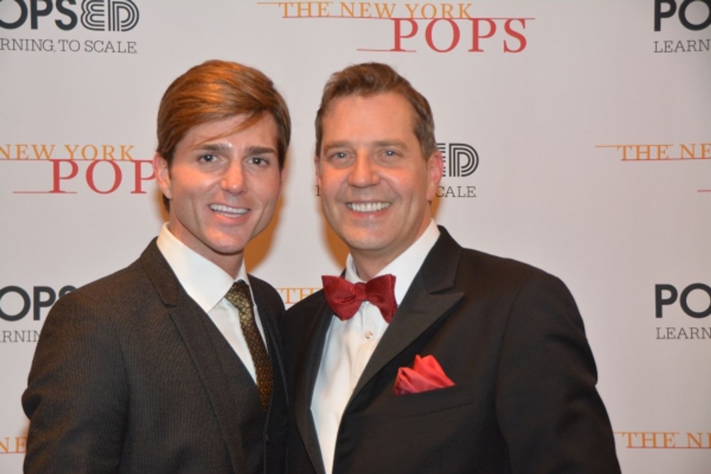 Photo Coverage: Stars Bring Holiday Cheer Backstage at New York Pops Carnegie Hall Concert Image