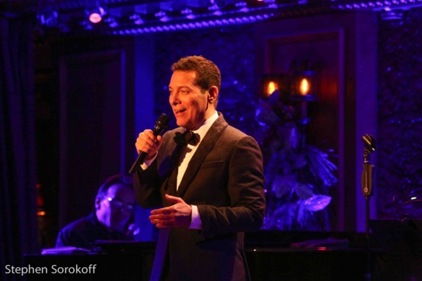 Photo Coverage: Michael Feinstein Opens Holiday Show at Feinstein's/54 Below!  Image