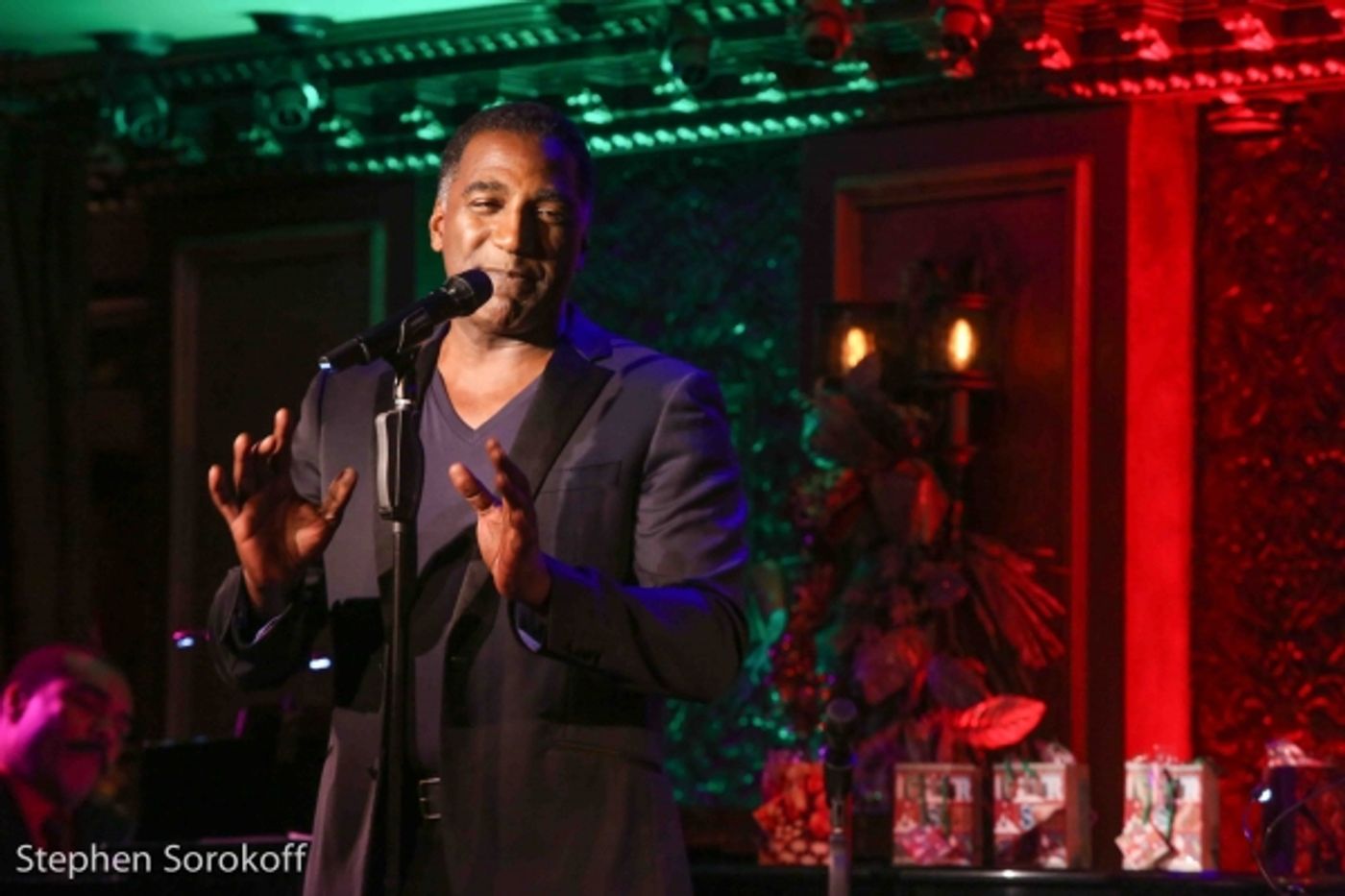 Photo Coverage: Norm Lewis Wishes You A SWINGIN' CHRISTMAS at Feinstein's/54 Below!  Image