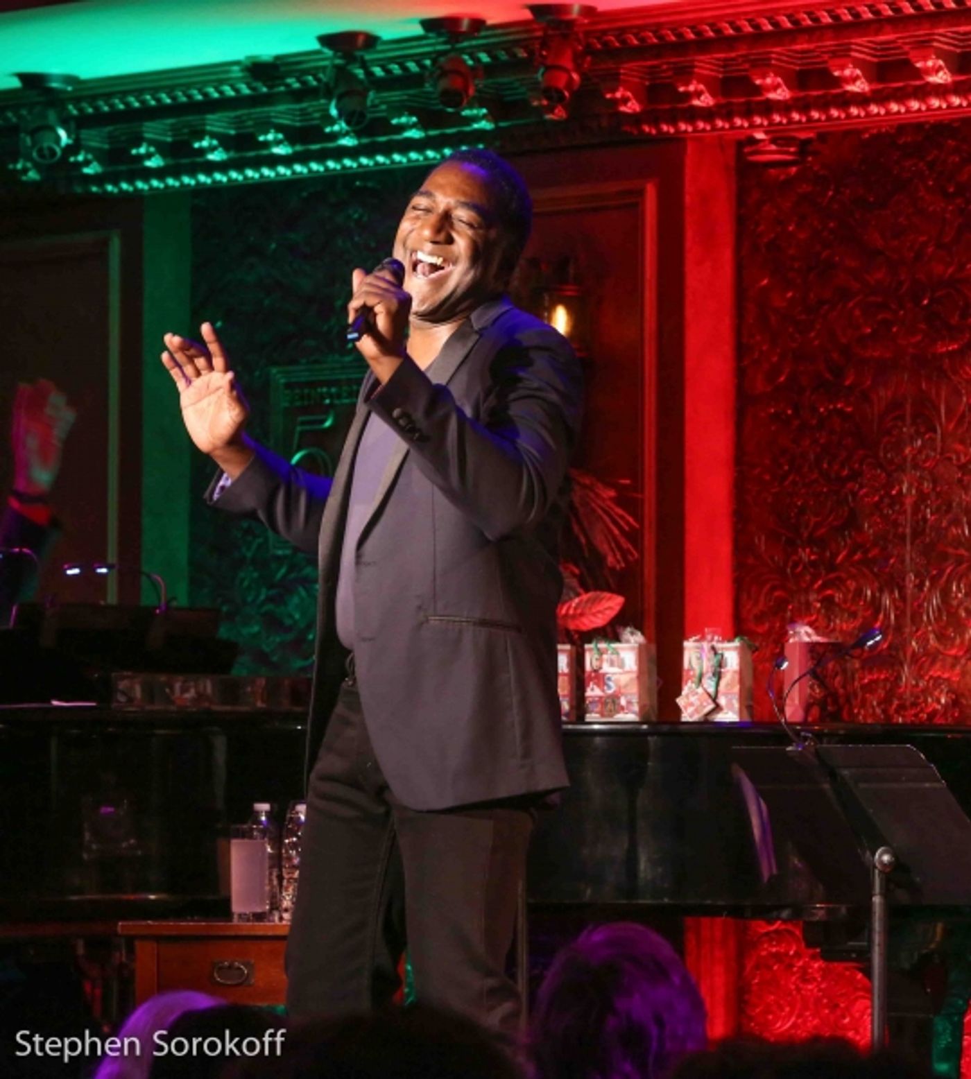 Photo Coverage: Norm Lewis Wishes You A SWINGIN' CHRISTMAS at Feinstein's/54 Below!  Image