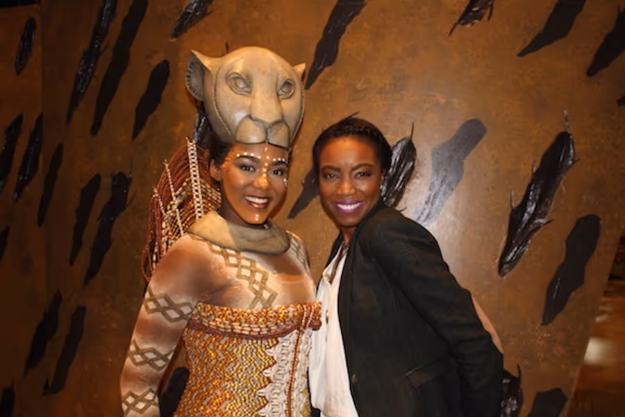 Photo Flash: Heather Headley Attends THE LION KING in Chicago  Image