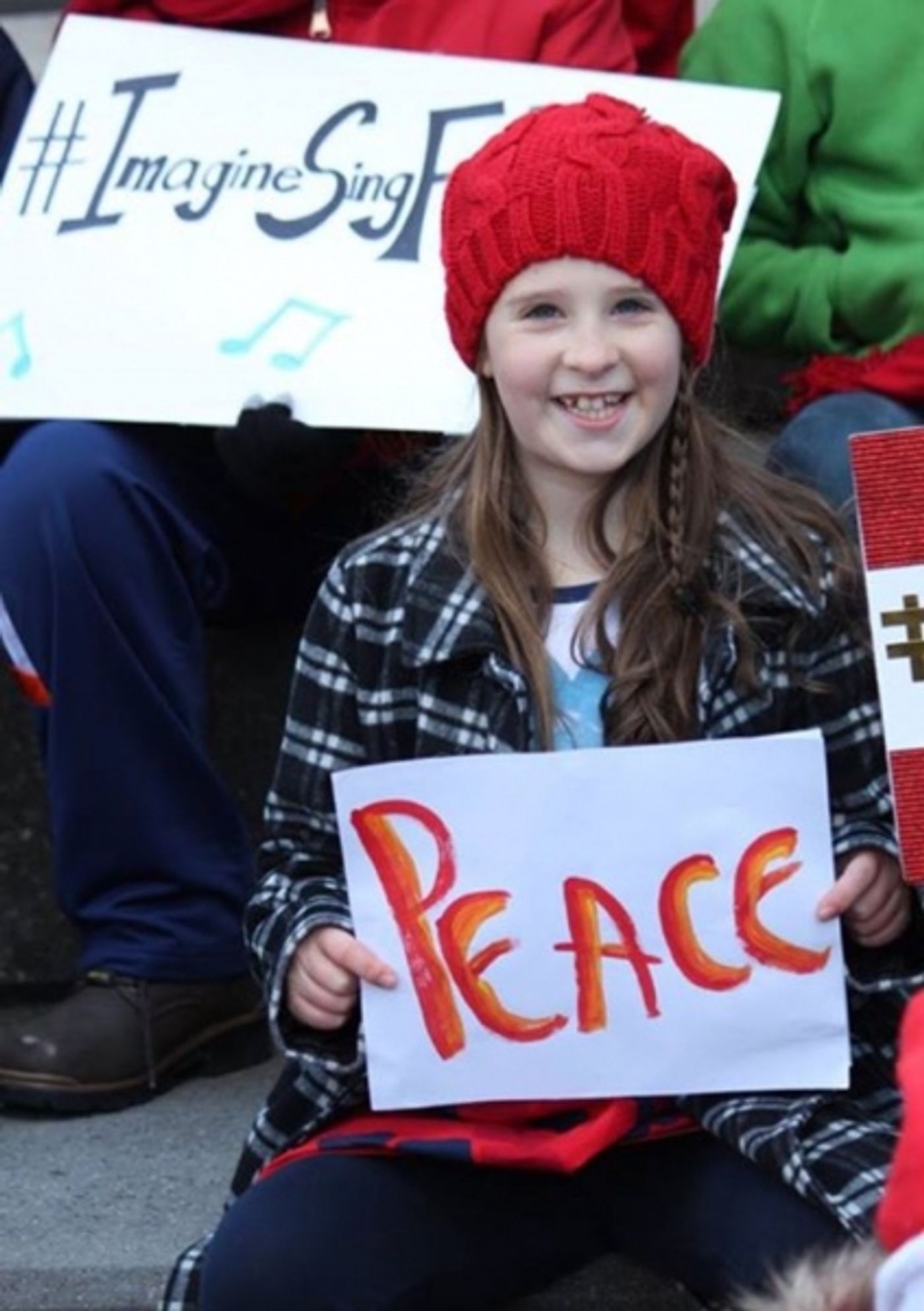 Photo Flash: Broadway Kids Sing for Peace in Times Square  Image
